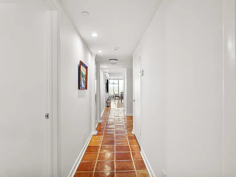529 S Flagler Dr #6G — Photo 2