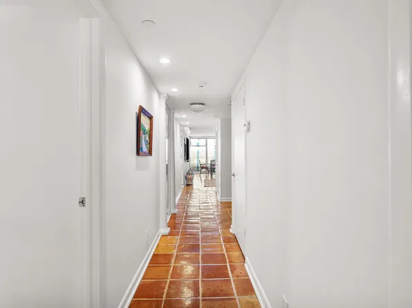 529 S Flagler Dr APT 6G, West Palm Beach, FL 33401