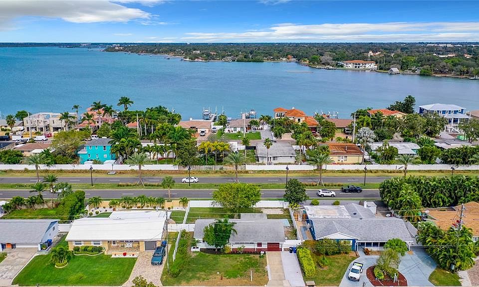 1st image of 7923 CAUSEWAY BOULEVARD S