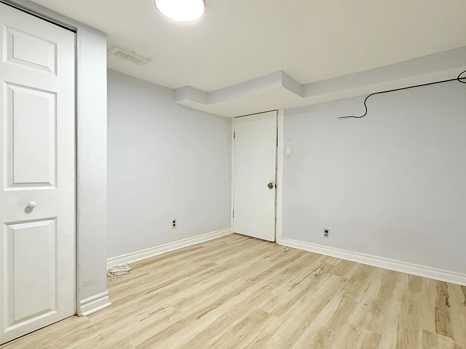 2 bed, $1,300 — Photo 4