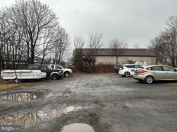 2nd image of 292 Schuylkill Rd