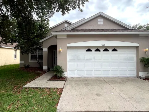 3213 Summer Cruise Dr, Valrico, FL 33594