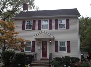 69 Greenbrook Rd, Green Brook, NJ 08812