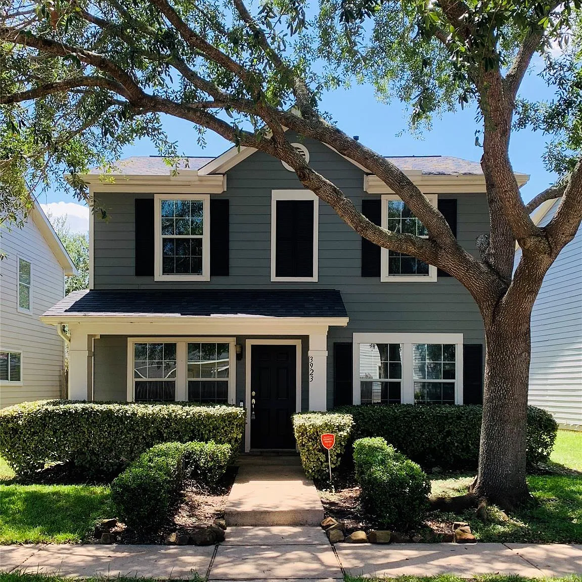 3 bed, 2.5 bath, 1644 sqft, $2,000 — Photo 1