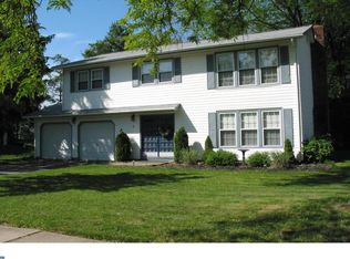 4 Essex Ct, Mount Holly, NJ 08060