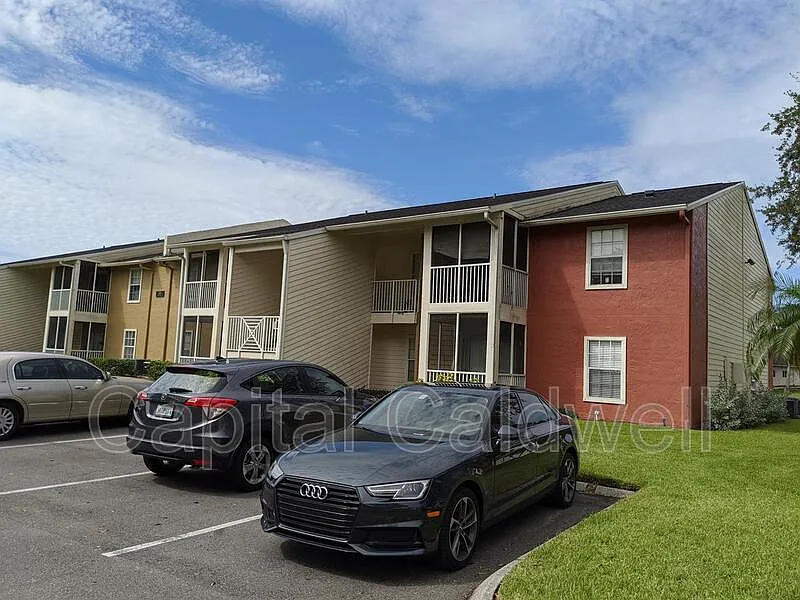 209 Lake Brook Cir #LB103