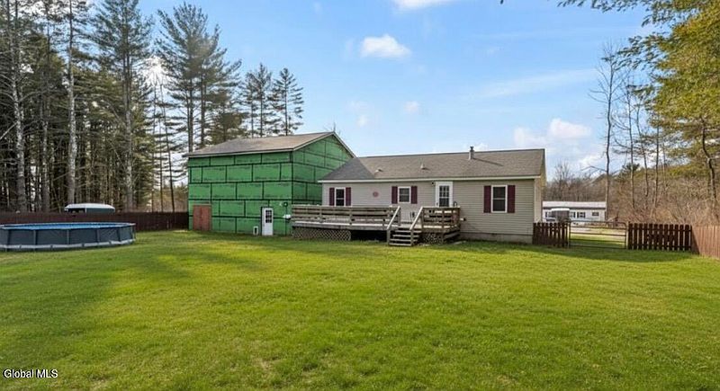 4th image of 160 Bushnell Road