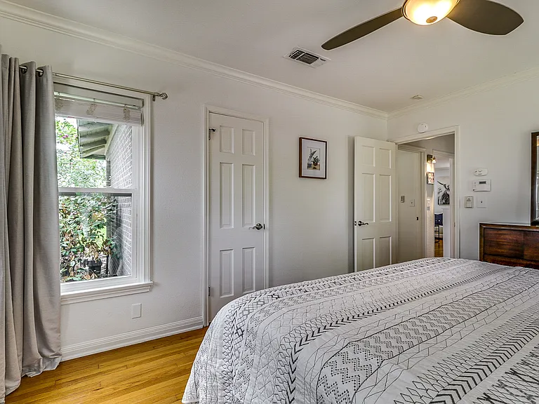 6432 Malvey Ave — Photo 21