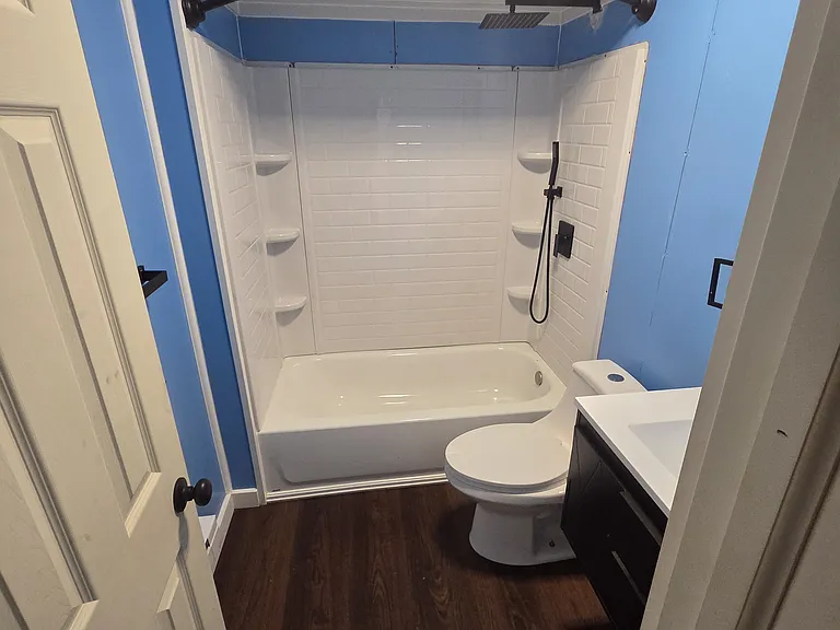 321 Winters Ave #D — Photo 6