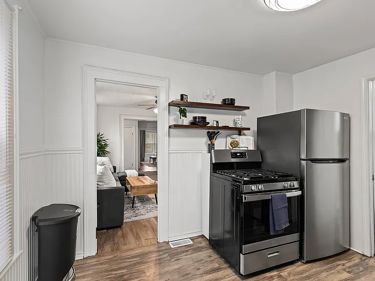 108 Pharis St #1 — Photo 10