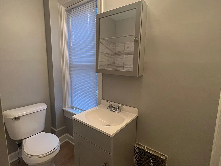 227 S Washington Ave #2 — Photo 6