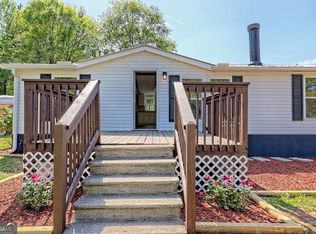 215 Lawrence St, Cornelia, GA 30531