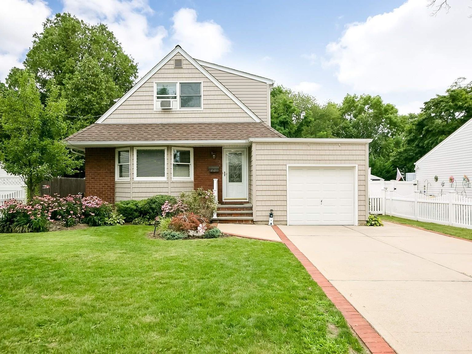 1627 Roland Avenue, Wantagh, NY 11793 Zillow