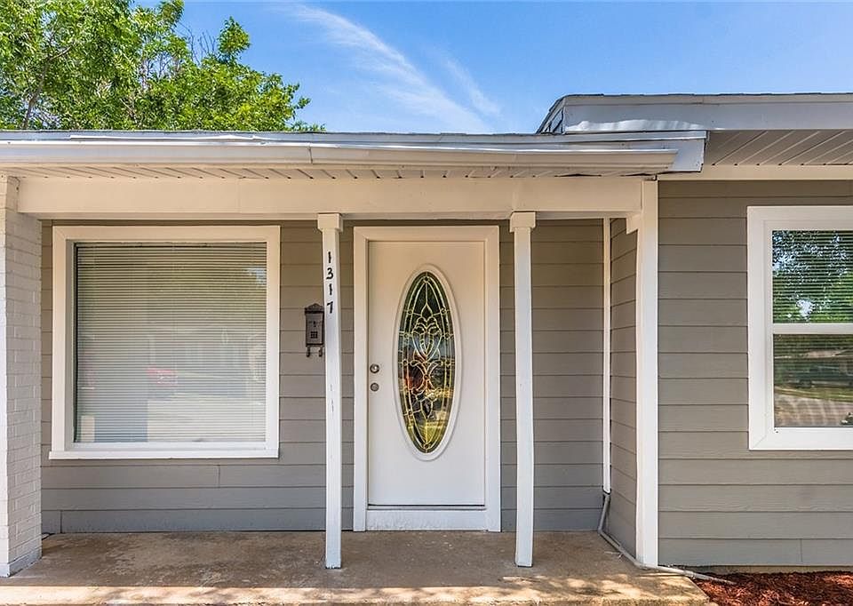 1st image of 1317 E Lovers Ln