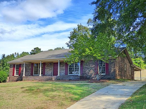 2nd image of 3812 Brookwood Cir