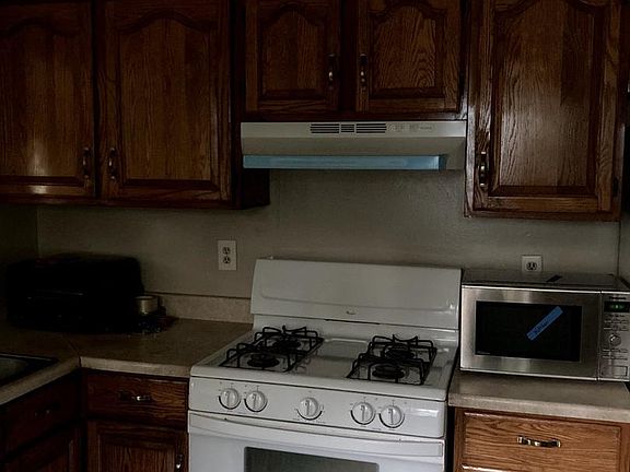 3rd image of 6243 Gilston Park Rd