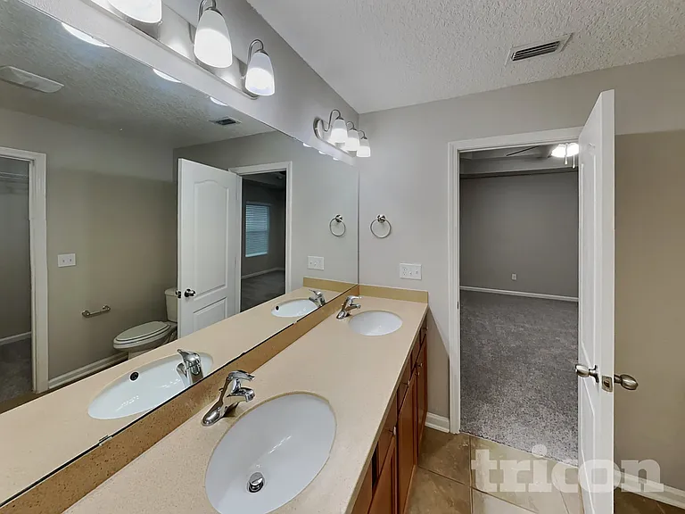 16184 Kayla Cove Ct — Photo 10