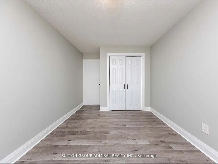 50 Inverlochy Blvd #1005 — Photo 17