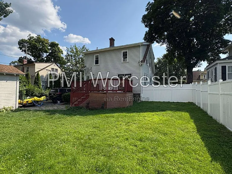 465 Chandler St — Photo 10