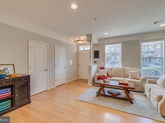 Shiny engineered hardwood floors are very durable!