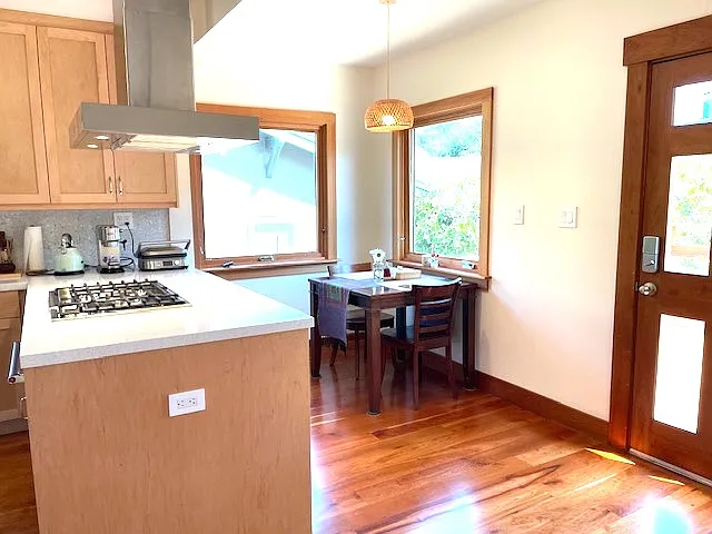Kitchen nook