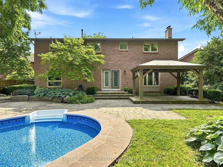 287 Royal Albert Ct — Photo 48