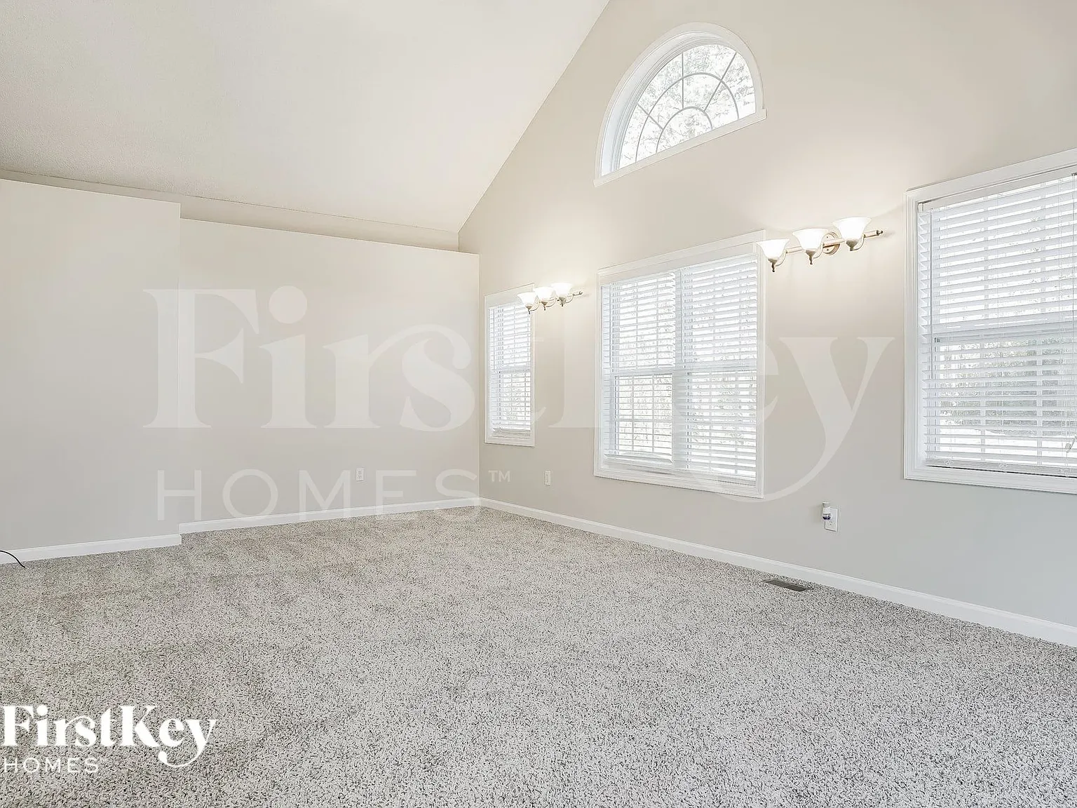 3 bed, 2.5 bath, 1977 sqft, $2,270 — Photo 3
