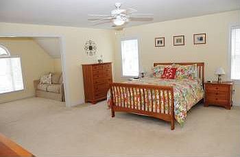 4th image of 4205 Lizzie Anne Ln