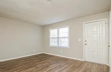 3rd image of 1500 Seacroft Rd