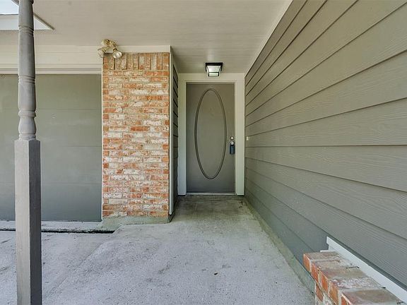 2nd image of 11155 Thunderhaven Dr