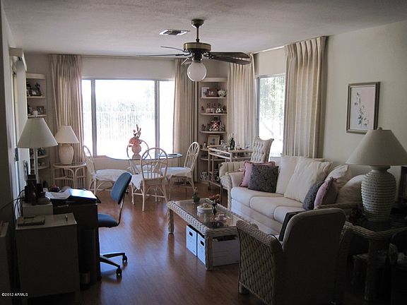 5th image of 9522 W Willowbrook Dr