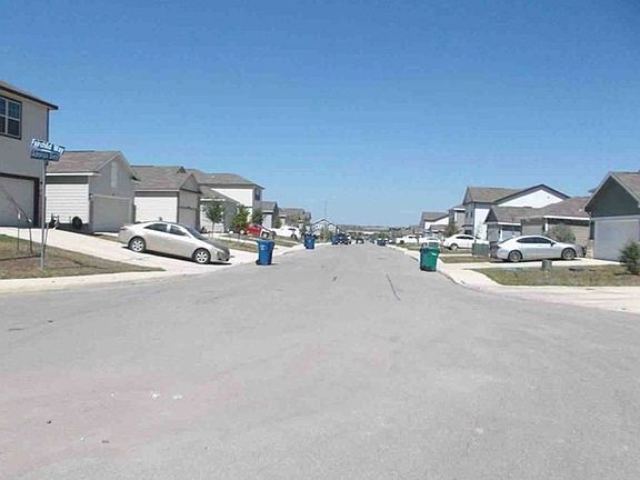 Exterior Neighborhood (street photo)