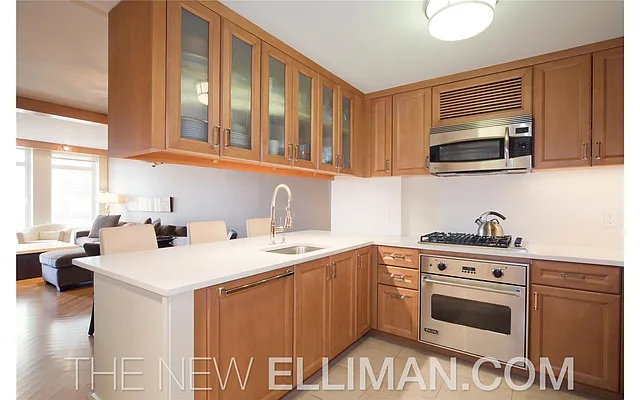 Rented by Douglas Elliman | media 15