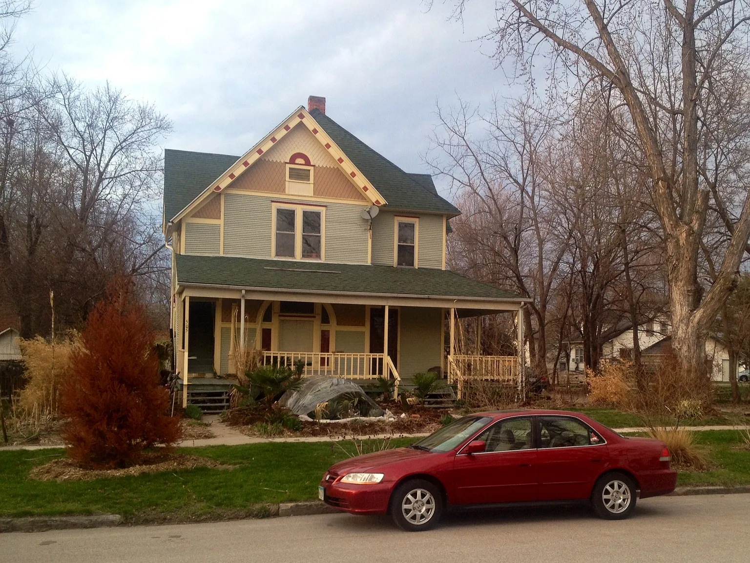 505 W Broadway - 3 — Photo 4