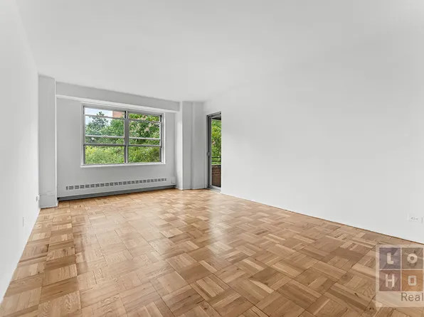 570 Grand Street image 2 of 24