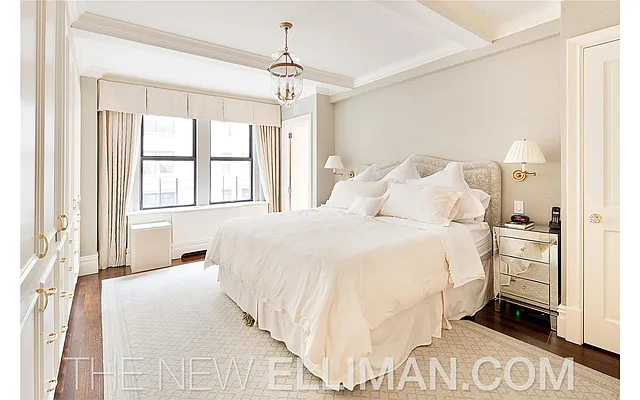 Sold by Douglas Elliman | media 24