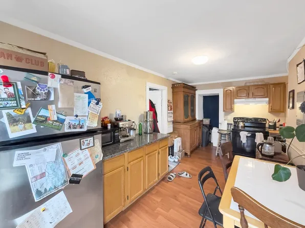 18 Egleston St #3, Boston, MA 02130