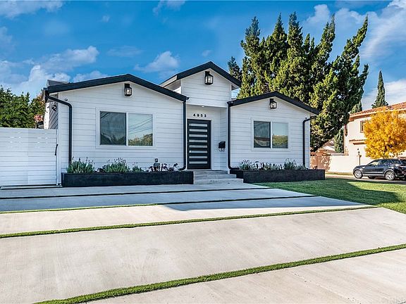 5th image of 4953 Zelzah Ave