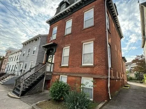 116 Hamilton St, New Brunswick, NJ 08901