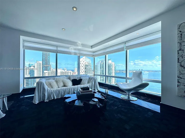 1425 Brickell Ave #42E — Photo 6