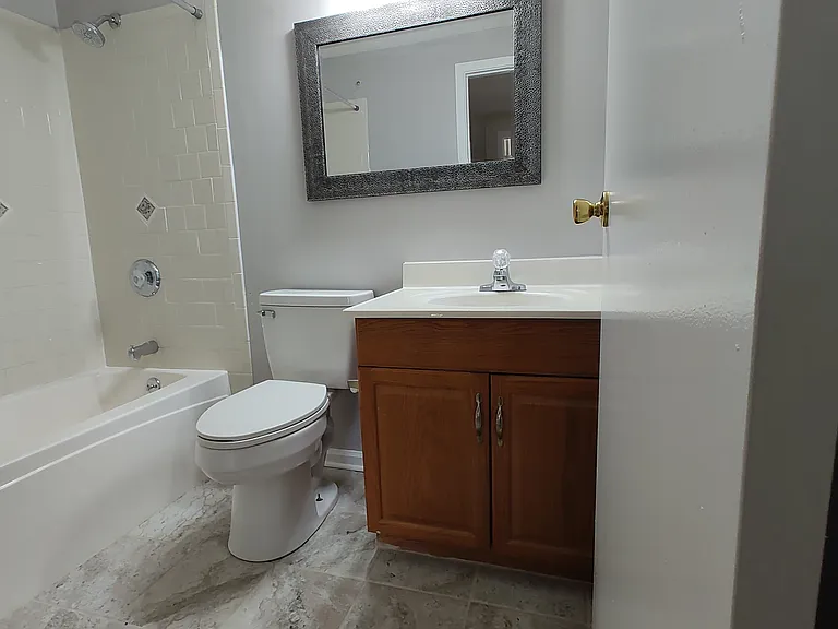 8638 Saxon Cir — Photo 25