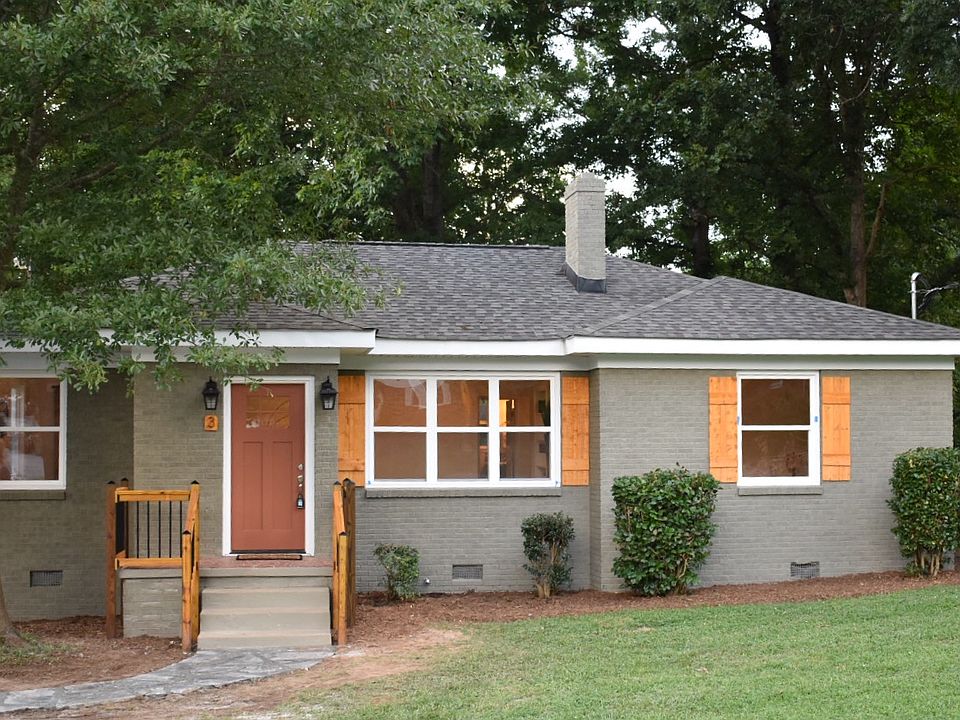 1st image of 3 Woodland Ln