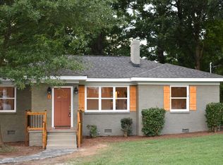 3 Woodland Ln, Greenville, SC 29615