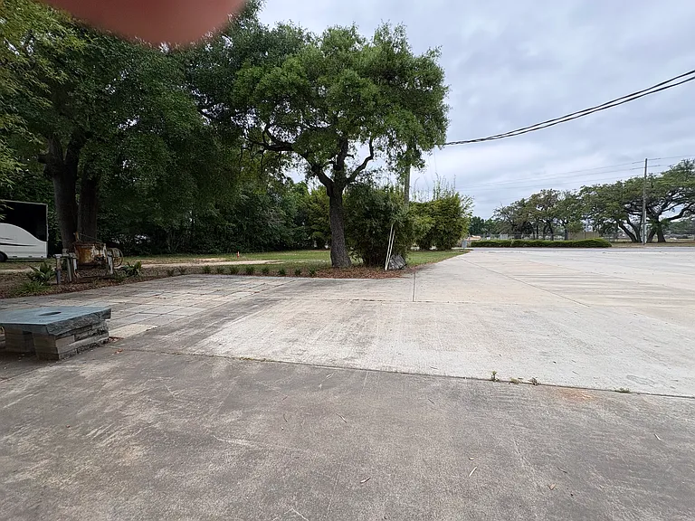 Entrance from Olde Barrancas Ave.