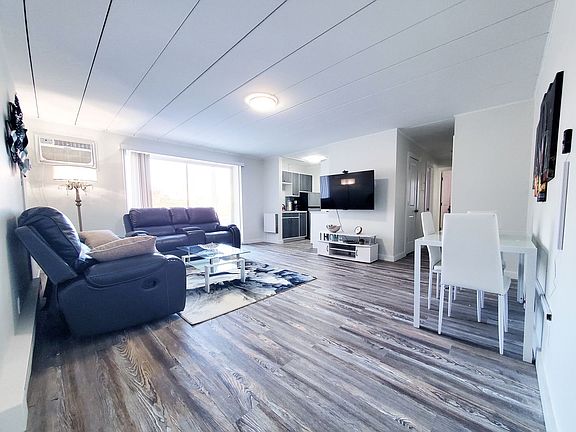 2nd image of 15500 Lakeshore Blvd #418