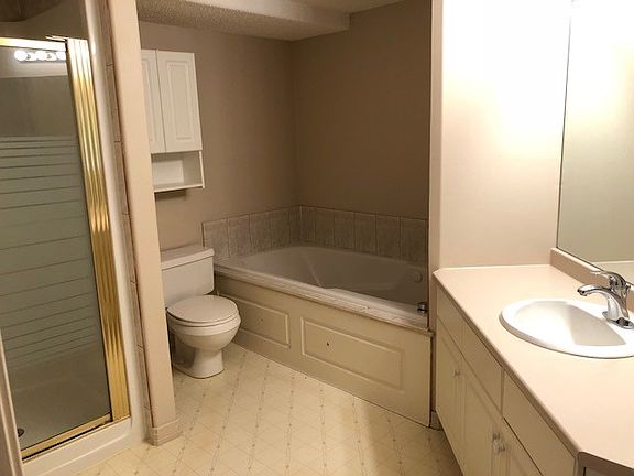 4th image of 7327 118th St NW
