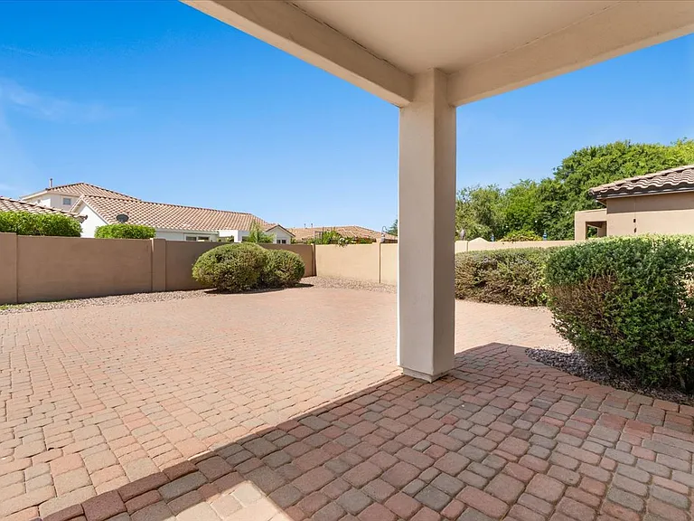 2435 E Desert Broom Pl — Photo 36