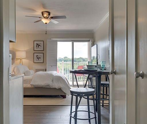 2nd image of 3415 W End Ave #1009