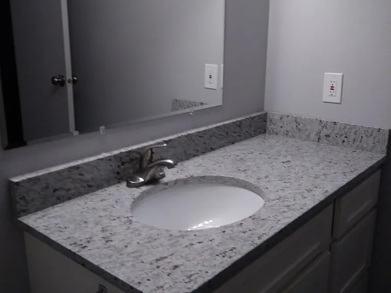 Heritage Apartments (X plex) — Photo 10