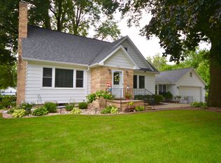 2607 Rownd St, Cedar Falls, IA 50613